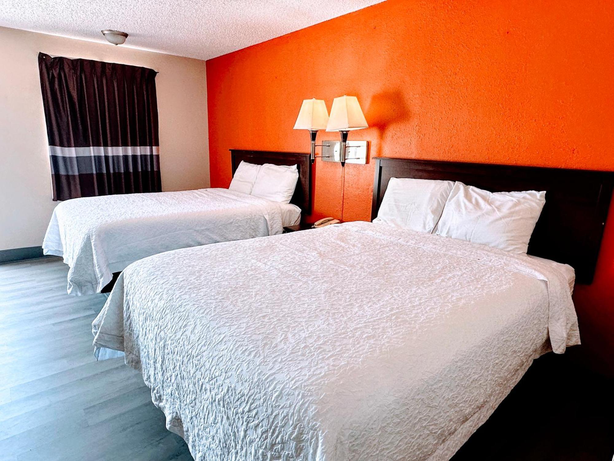 Relax Inn Henryetta Екстериор снимка