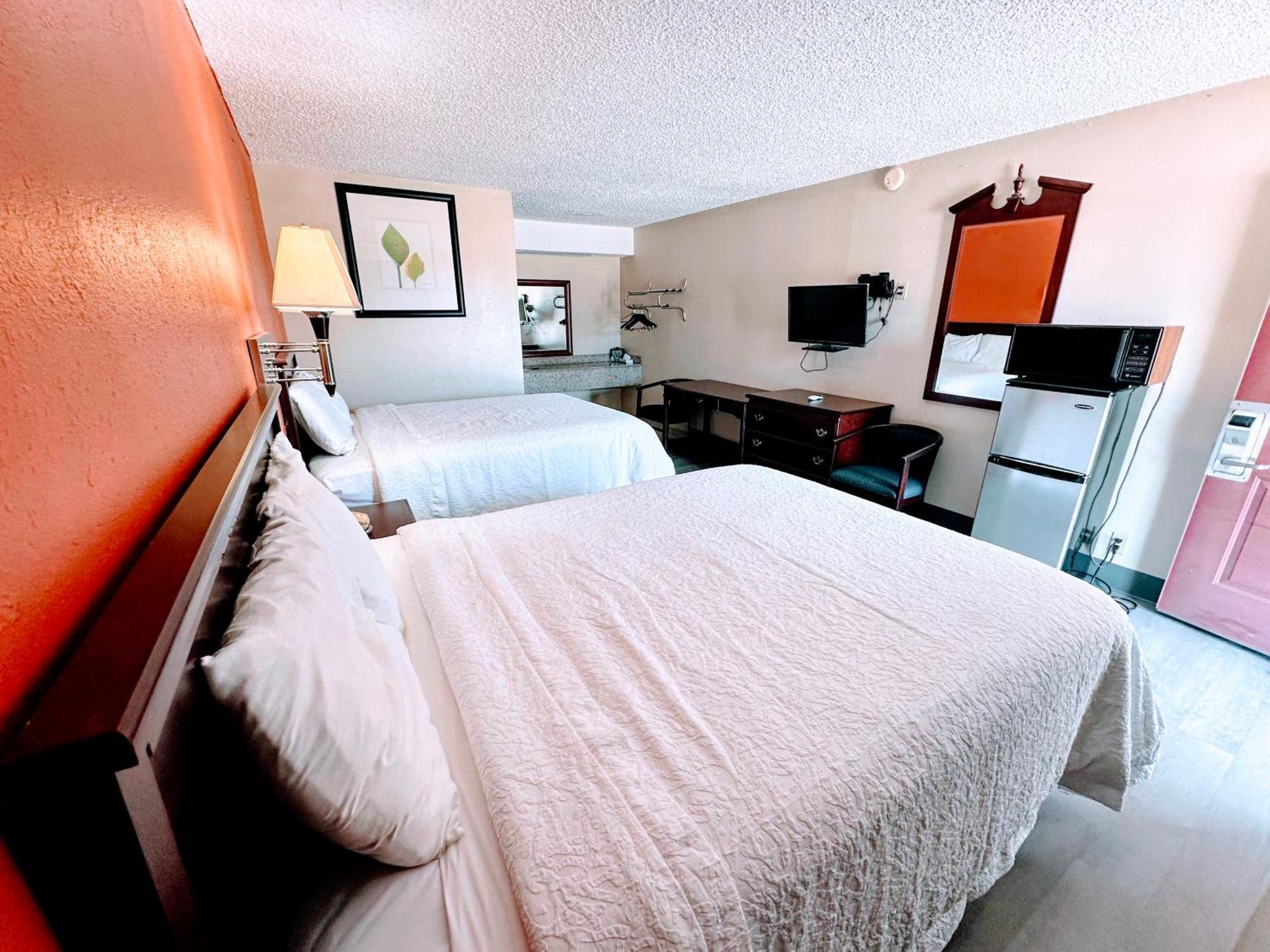 Relax Inn Henryetta Екстериор снимка